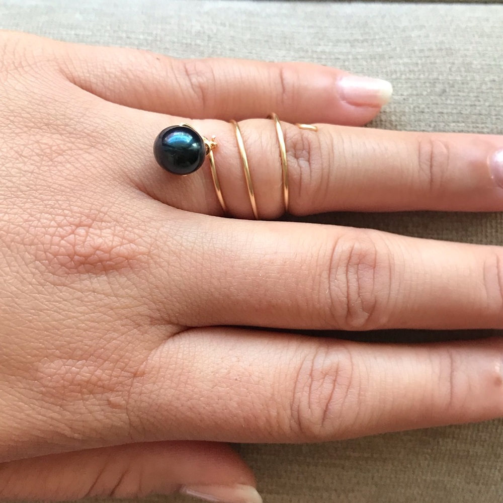 Coiled Ring With Blue Freshwater Pearl